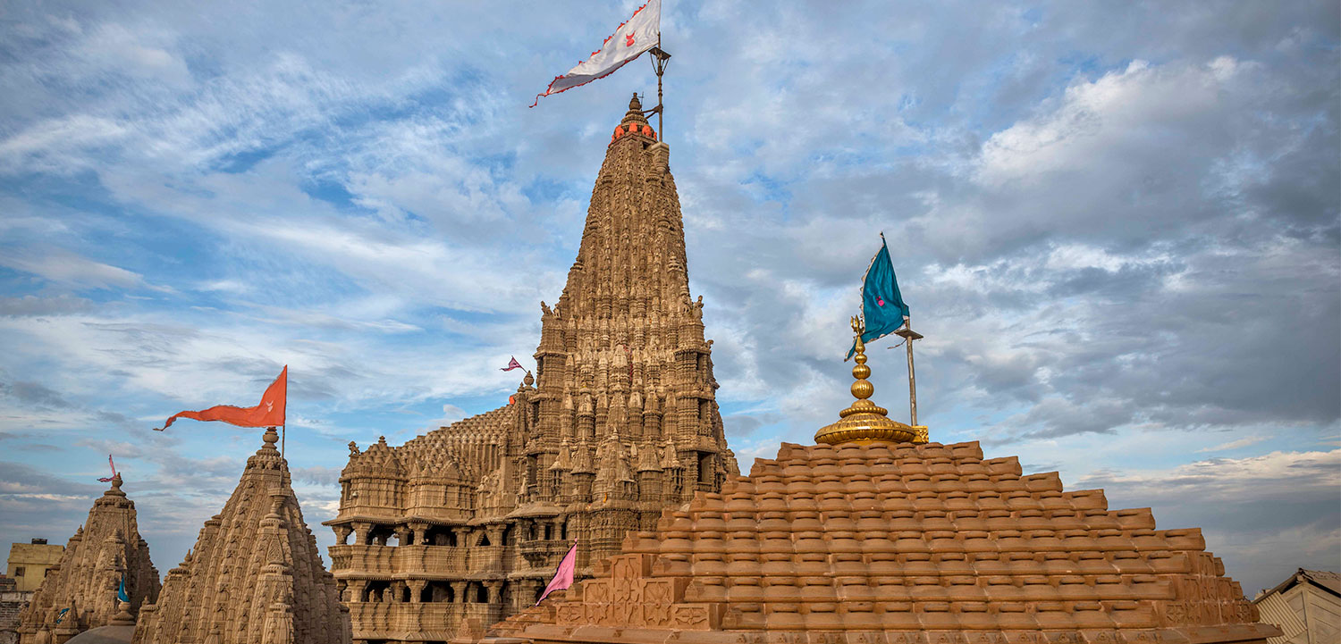 Dwarkadhish Temple Timings Dwarka Gujarat Darshan Guide